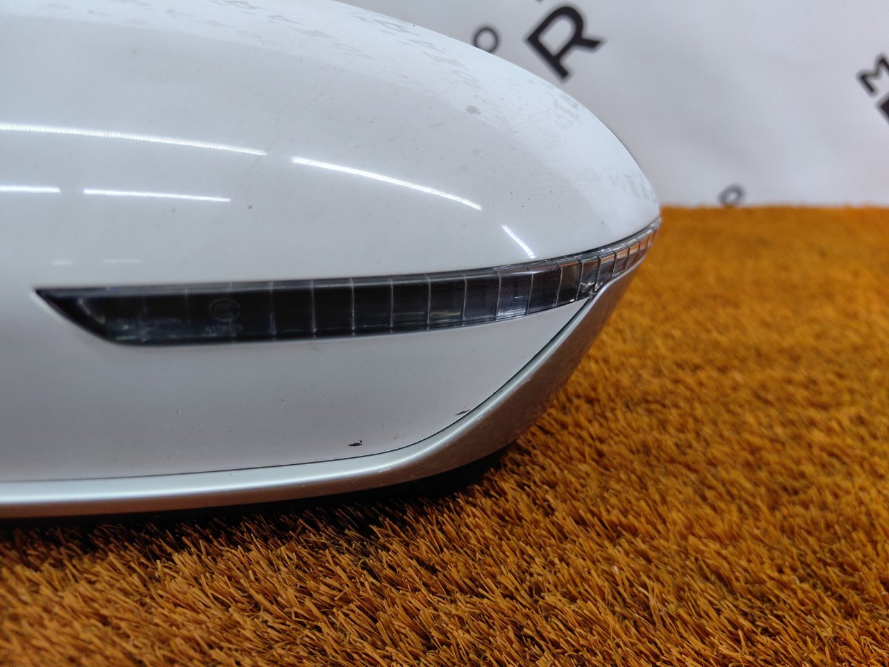 Зеркало боковое