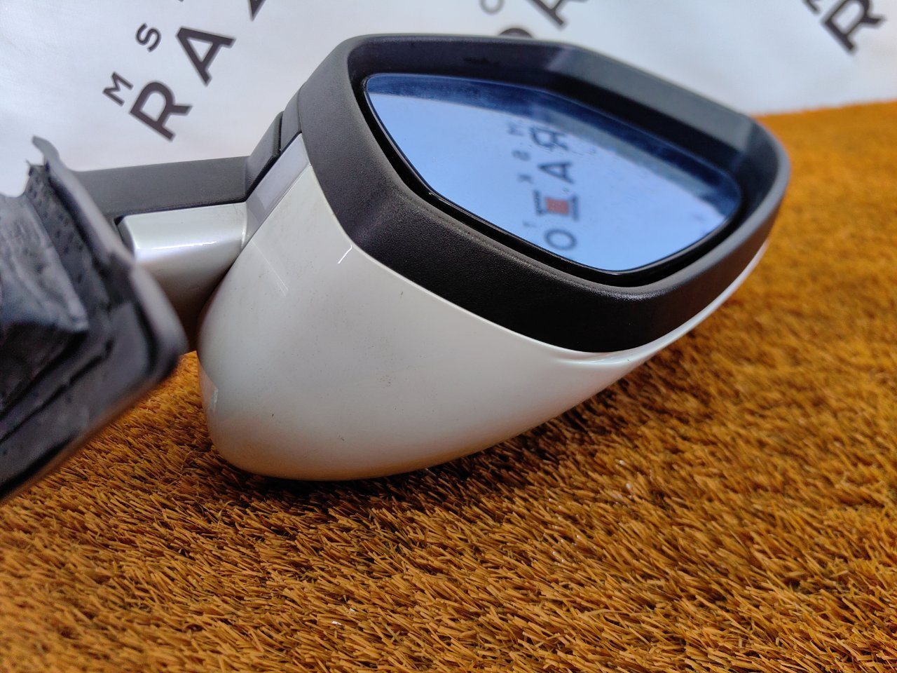 Зеркало боковое