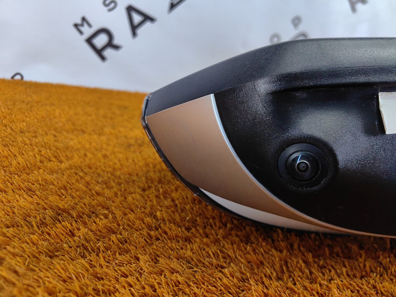 Зеркало боковое