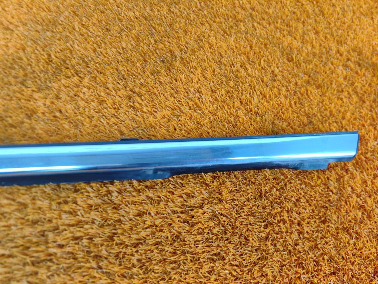 Молдинг стекла