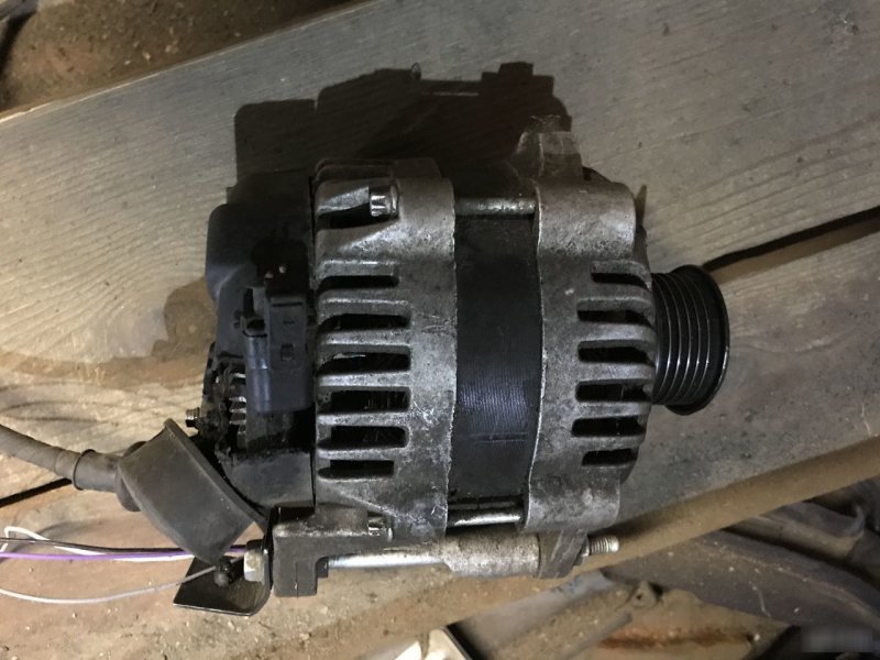 Генератор Chevrolet Cruze на З/Ч 13579665