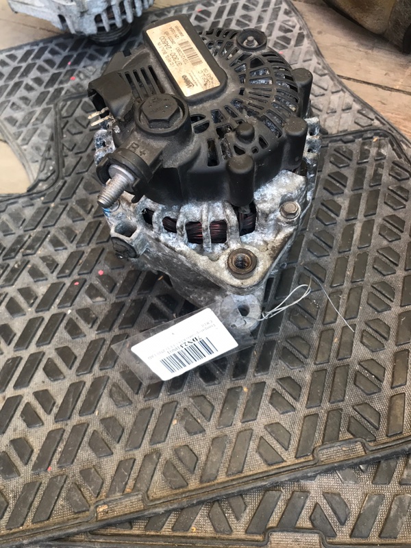 Генератор Kia Ceed 2010 373002A600 1 С ДЕФЕКТОМ