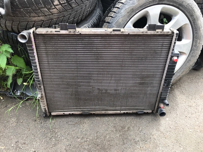 Радиатор основной Mercedes E 62608A W210 M111