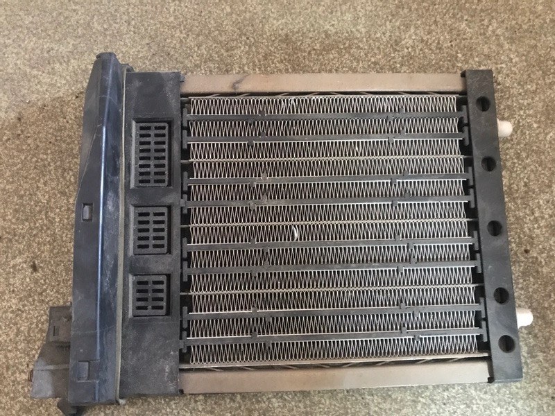 Радиатор отопителя электрический Mercedes ML 1698300261 W164