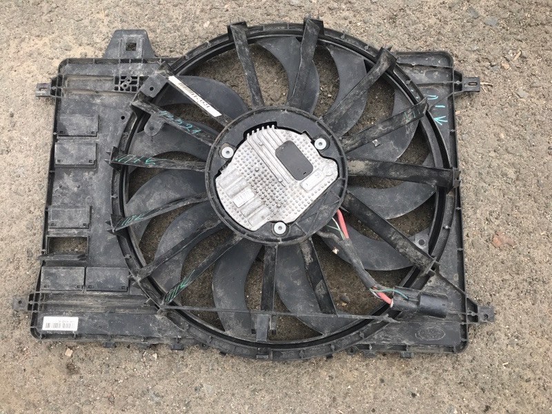Вентилятор радиатора Jaguar F-pace 2020 GJ328C607BC С ДЕФЕКТАМИ