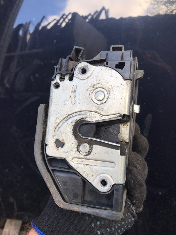 Замок двери BMW X3 51227154628 E83, задний правый