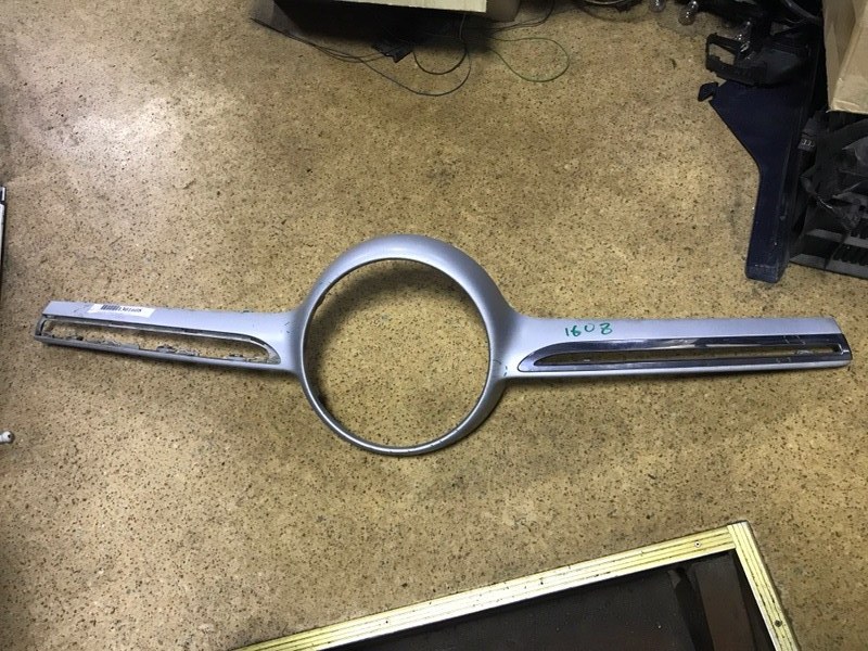 Накладка решетки радиатора Mercedes GLE A1678886200 V167