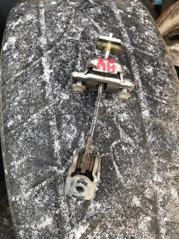 Ограничитель двери Chevrolet Niva 2014 212306106082 2123