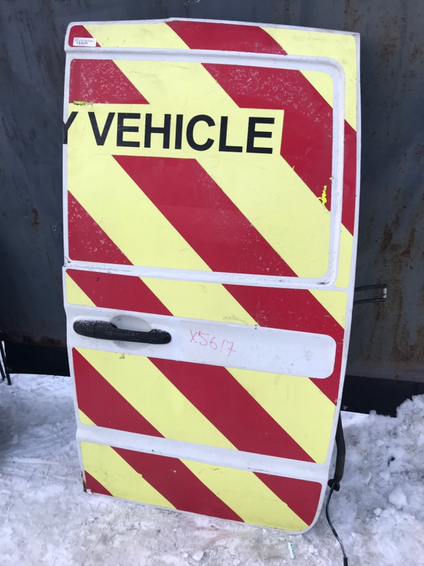 Дверь задняя Mercedes Vito 6397400102 W639, правая