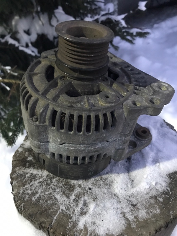 Генератор VOLKSWAGEN Golf 4 028903025H