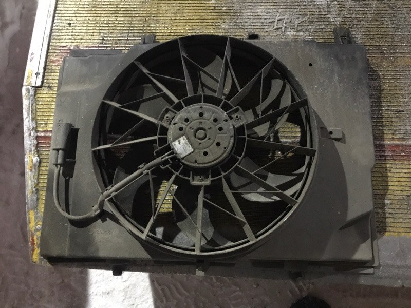 Вентилятор радиатора Mercedes C A2025053555 W202