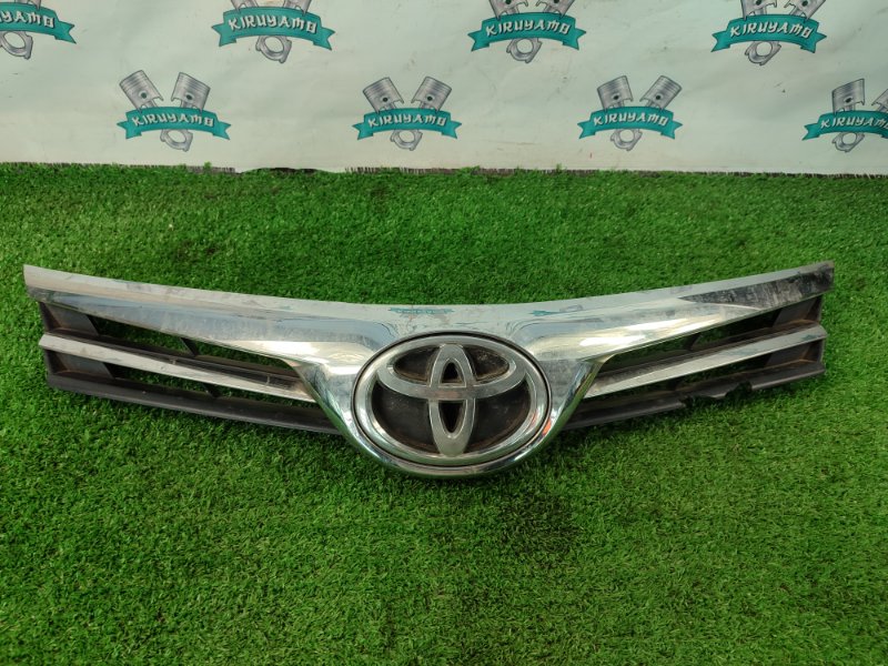 Решетка радиатора TOYOTA Corolla