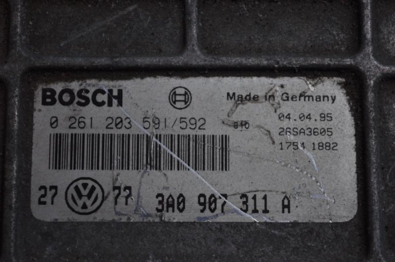 Блок управления ЭБУ (двигателя) - Volkswagen Passat 3 (1988-1993)