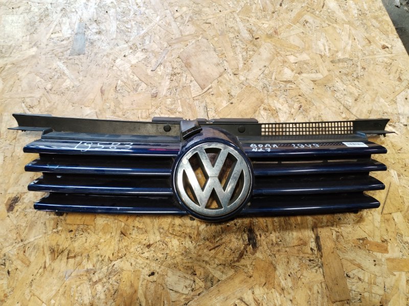 Решетка радиатора (капота) - Volkswagen Bora (1998-2005)