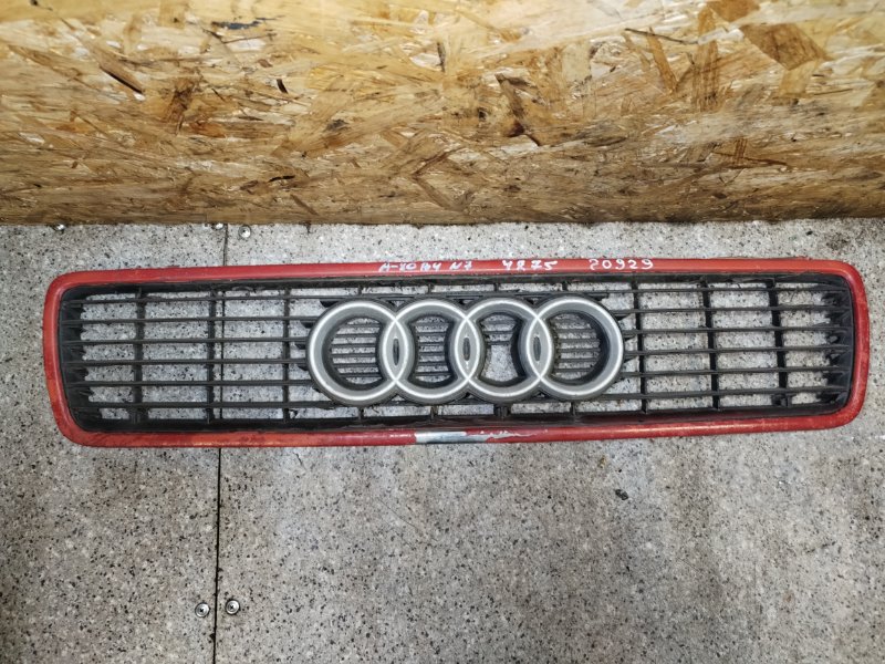 Решетка радиатора (капота) - Audi 80 B4 (1991-1995)