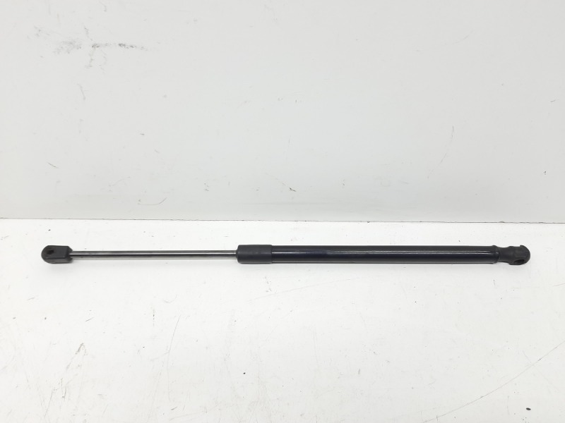 Амортизатор двери багажника