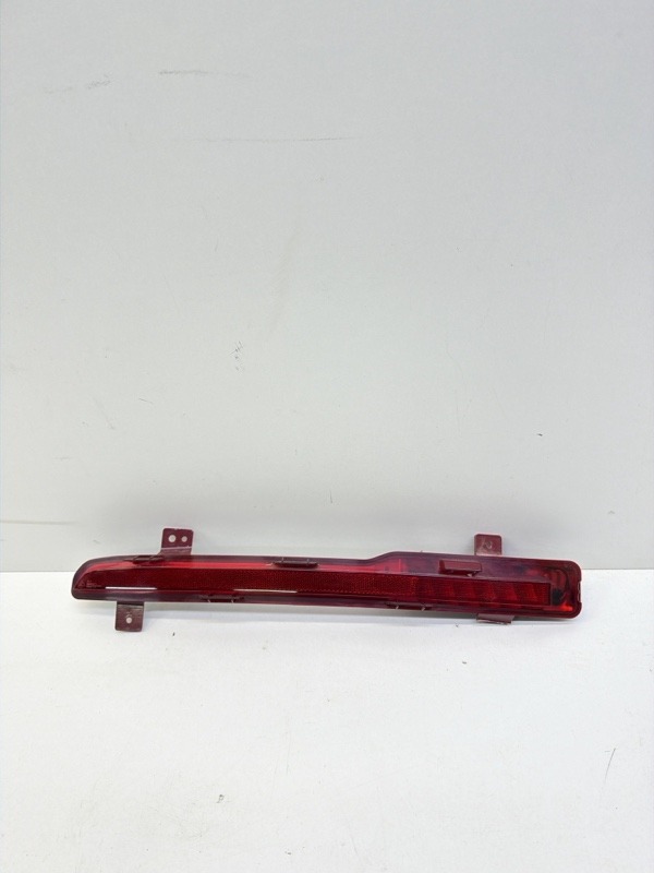 Отражатель в бампер задний левый