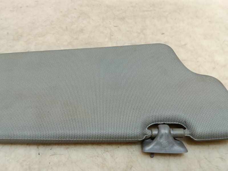 Козырек солнцезащитный