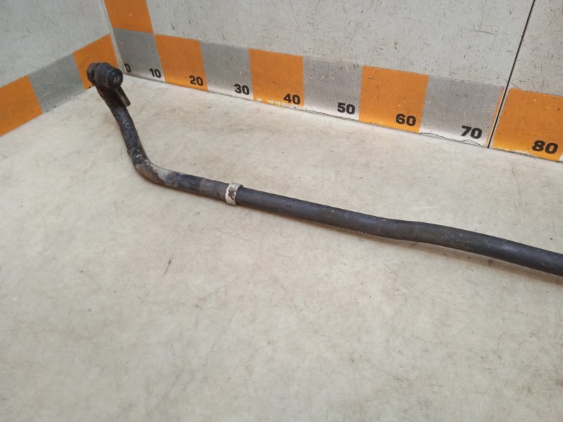 Стабилизатор передний