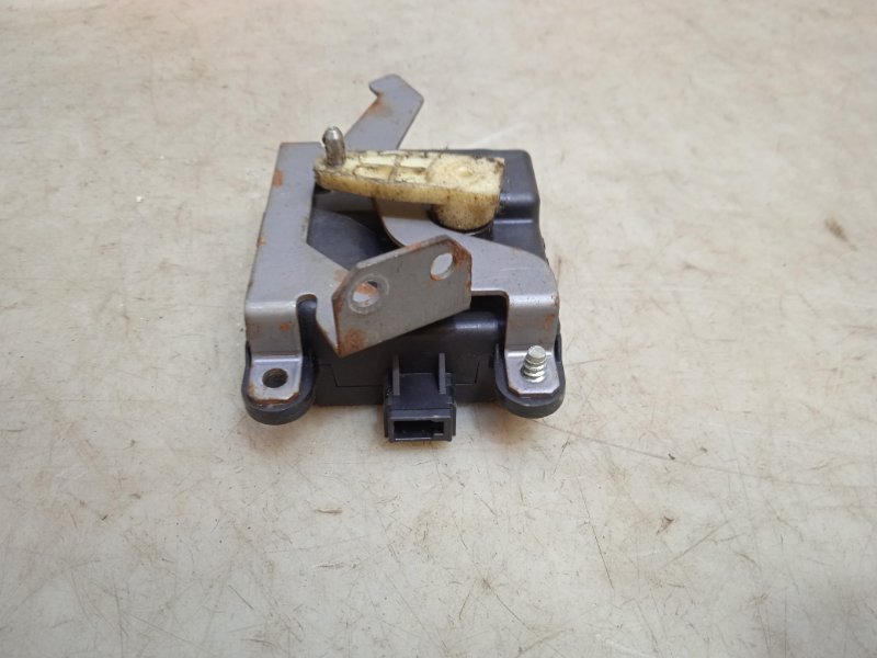 Моторчик заслонки печки