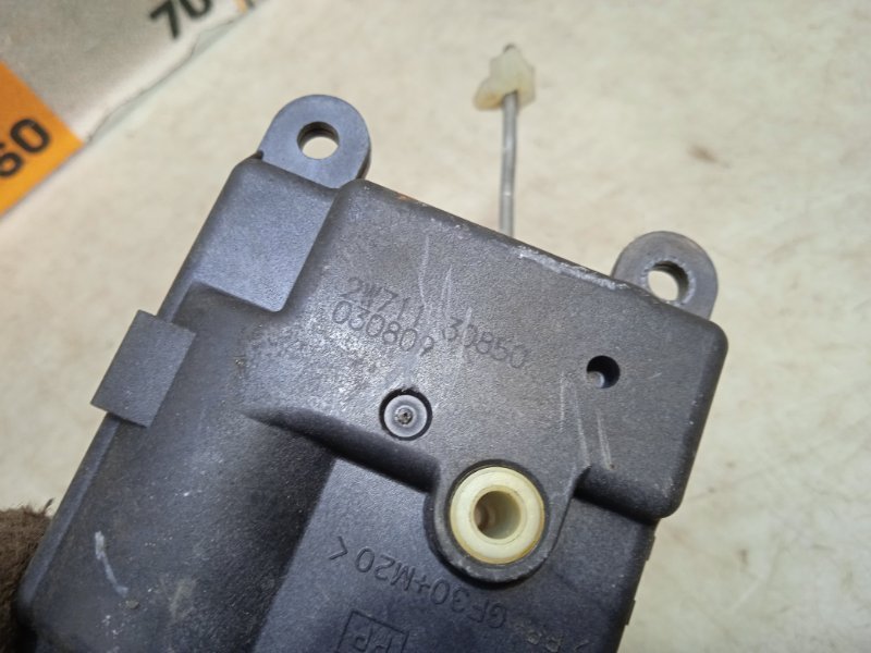 Моторчик заслонки печки