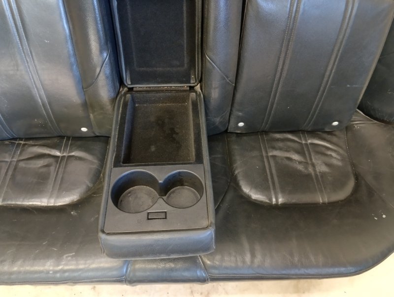 Сиденье салонное