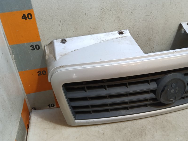 Решетка радиатора